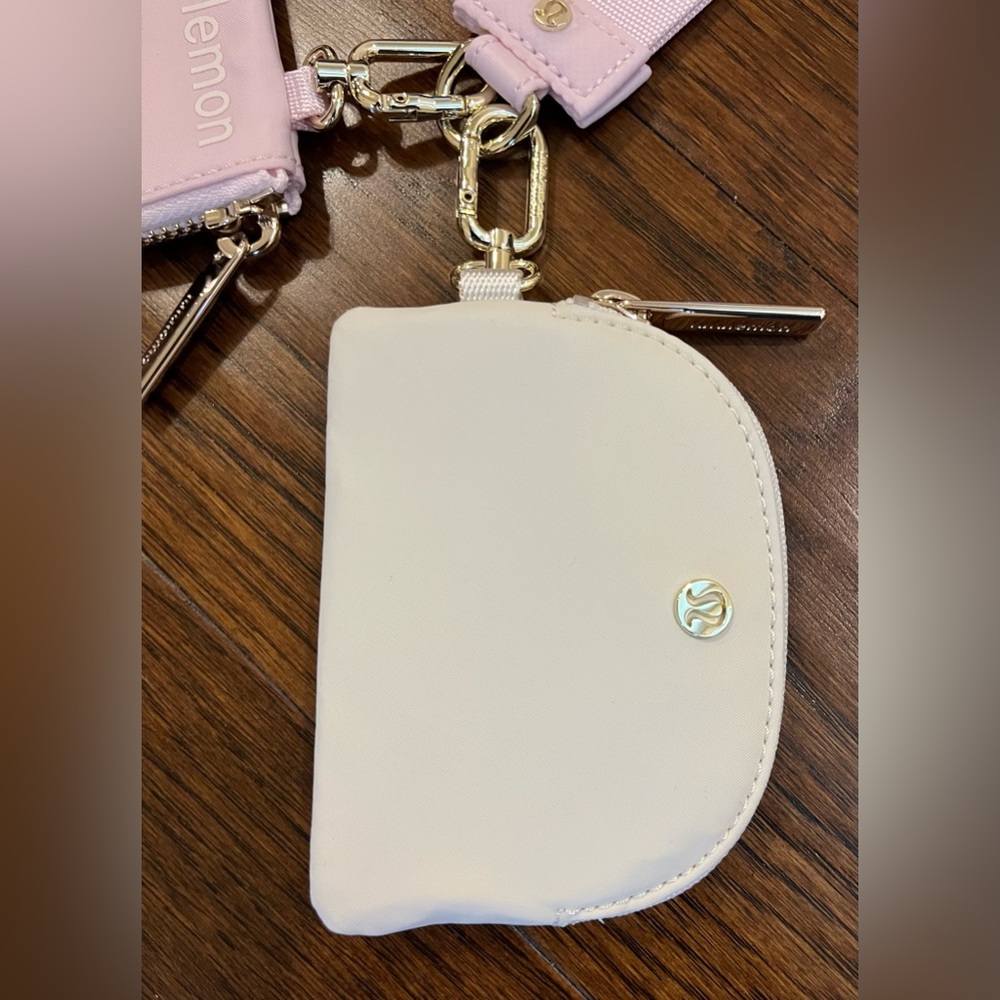 NWOT lululemon athletica White Opal Meadowsweet Pink Dual Pouch Wristlets - Picture 3 of 6